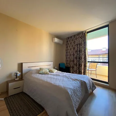 Avalon D608 Big Baolcony Sunny