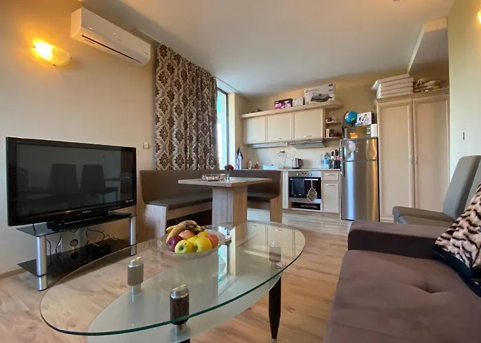 Avalon D608 Big Baolcony Sunny Lägenhet